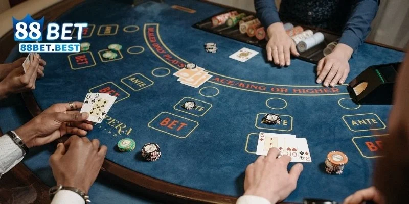 Baccarat Kim Tài - Chiến Thuật Đánh Baccarat Kim Tài 88bet 3 Phân tích các yếu tố ảnh hưởng